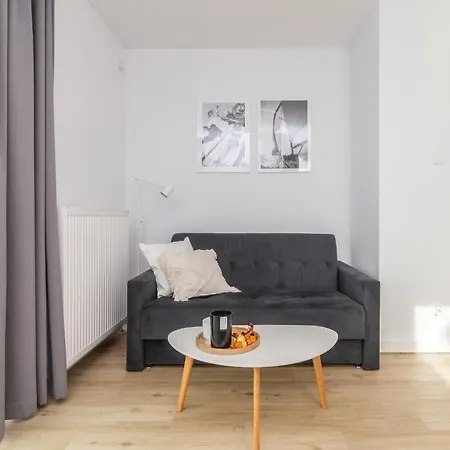 Mierzeja - Forest, Blisko Lasu, Bezplatny Meleks * ستيغنا