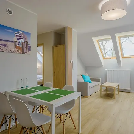 Mierzeja - Forest, Blisko Lasu, Bezplatny Meleks ستيغنا