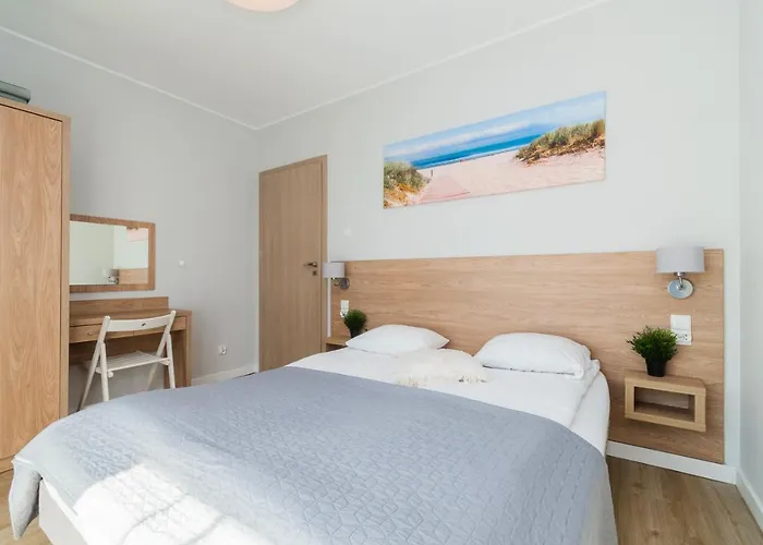 Mierzeja - Forest, Blisko Lasu, Bezplatny Meleks Stegna (Pomerania)