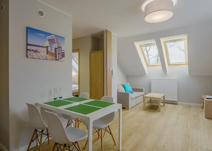 Mierzeja - Forest, Blisko Lasu, Bezplatny Meleks Stegna (Pomerania)